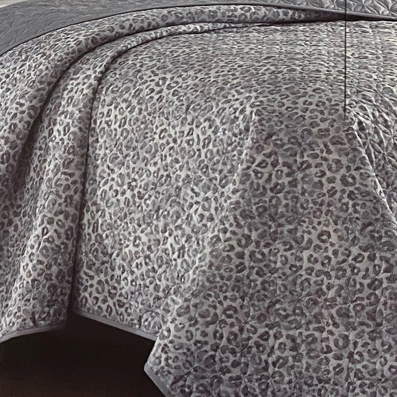 Comfort Bay Other - Reversible Quilt